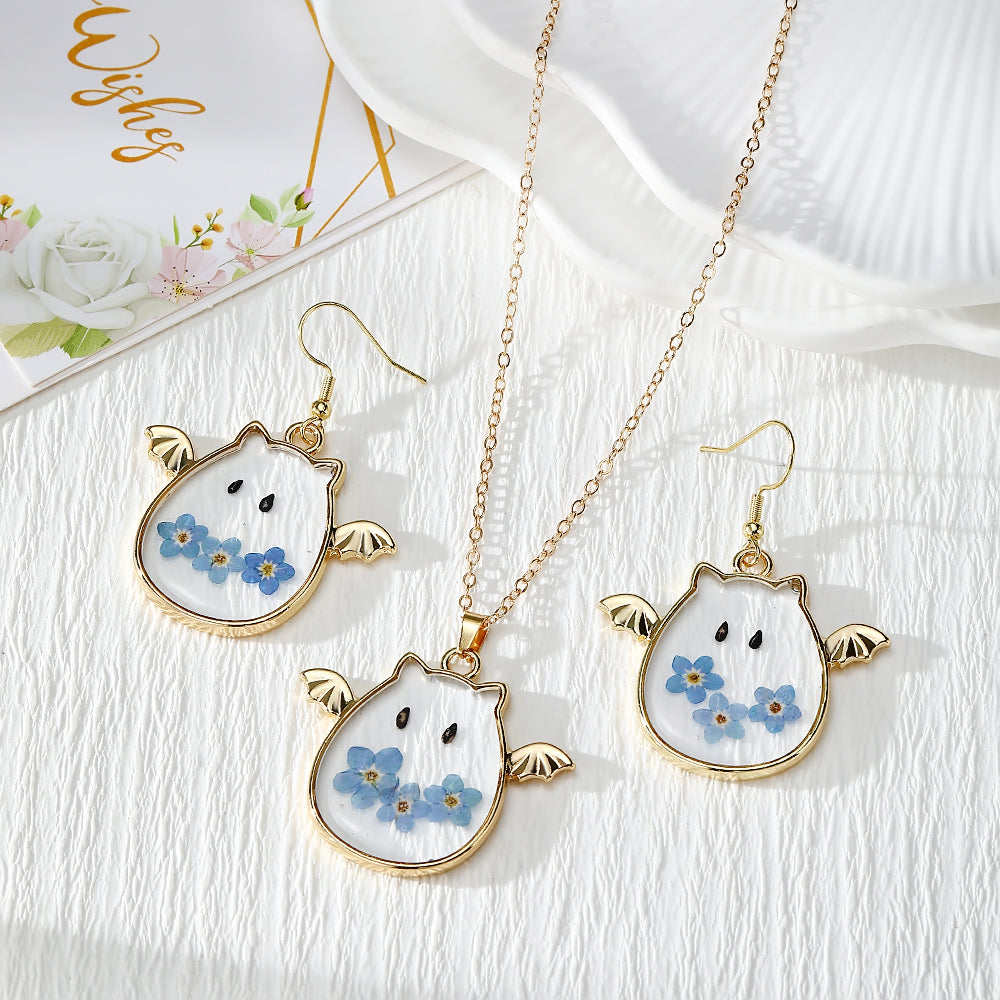 Boo Necklace Set