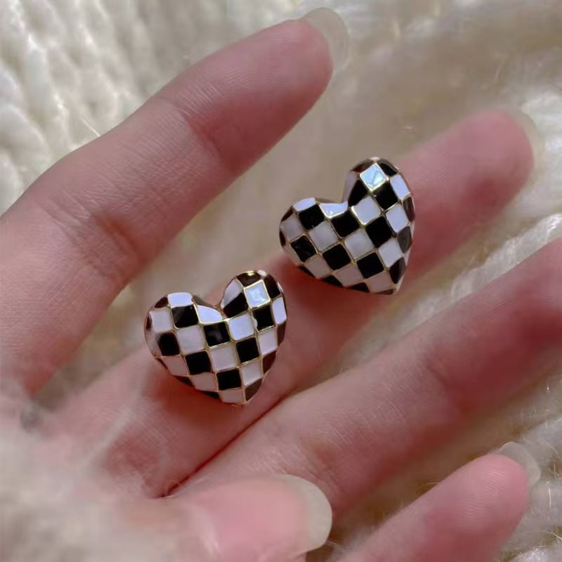 Checkmate Studs