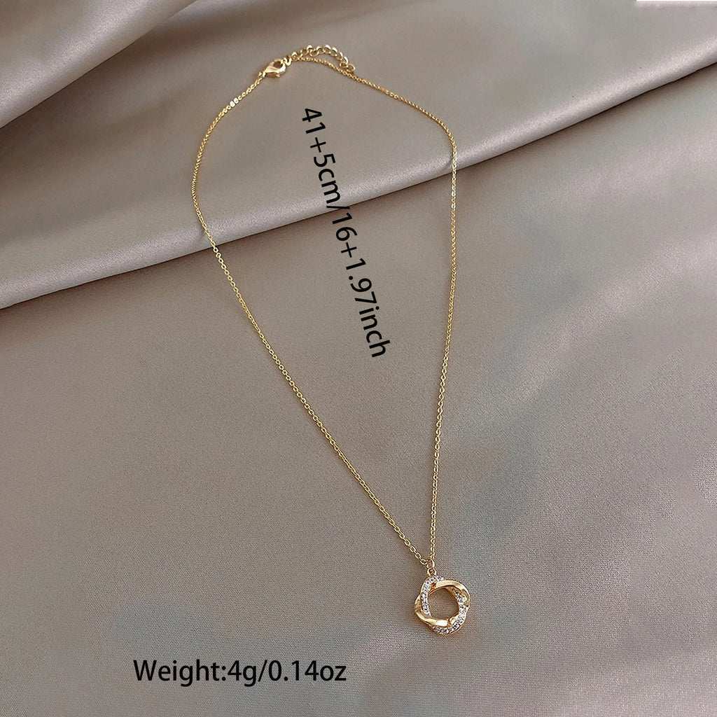 Minimalistic Girlie pendant