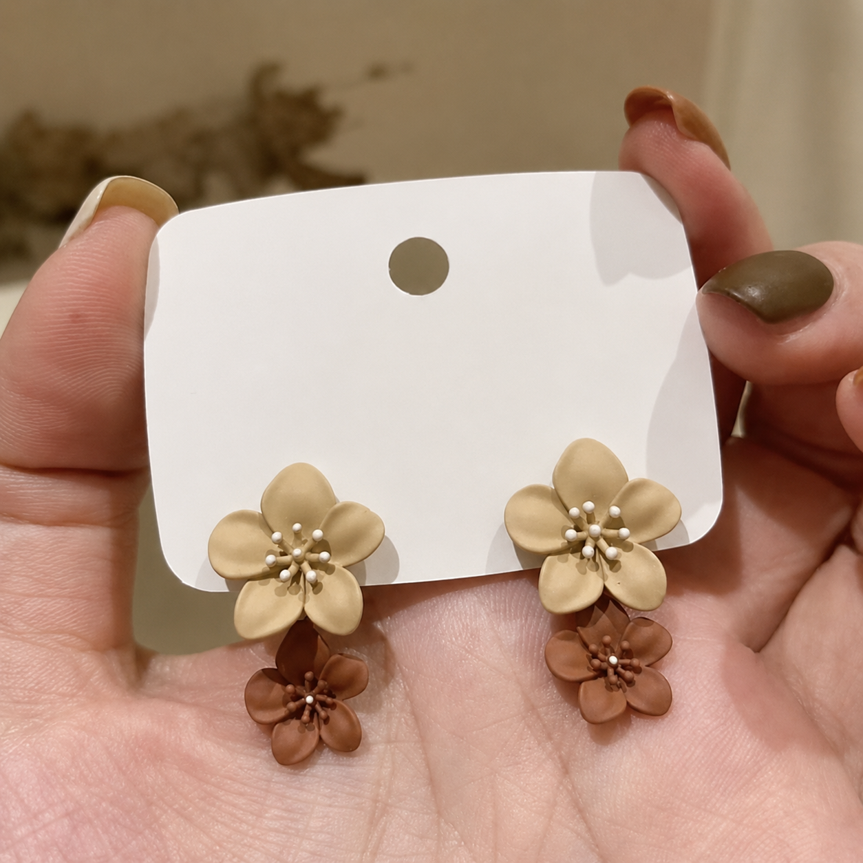 Latte Bloom Earrings ☁️🤎