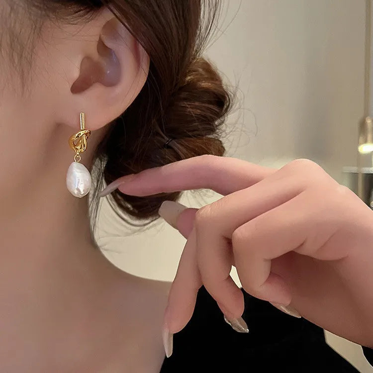 Knotty Pearl Drops