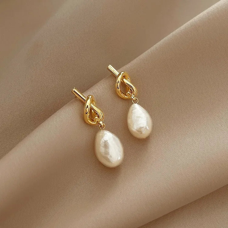 Knotty Pearl Drops