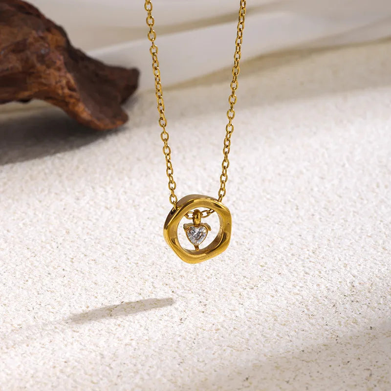 Yasmin pendant