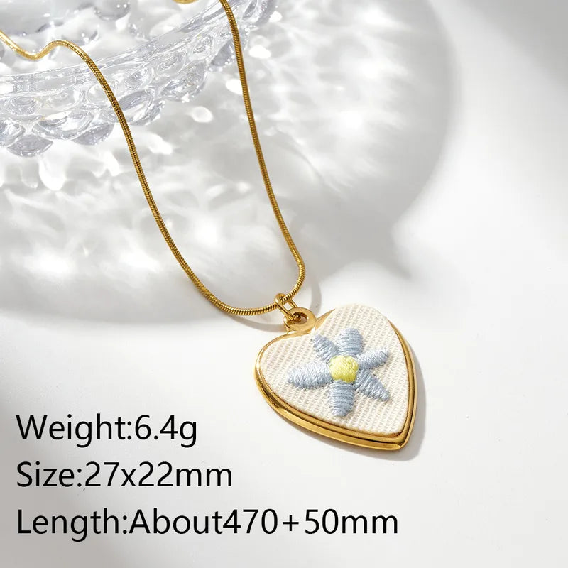Daisy Daydream Necklace